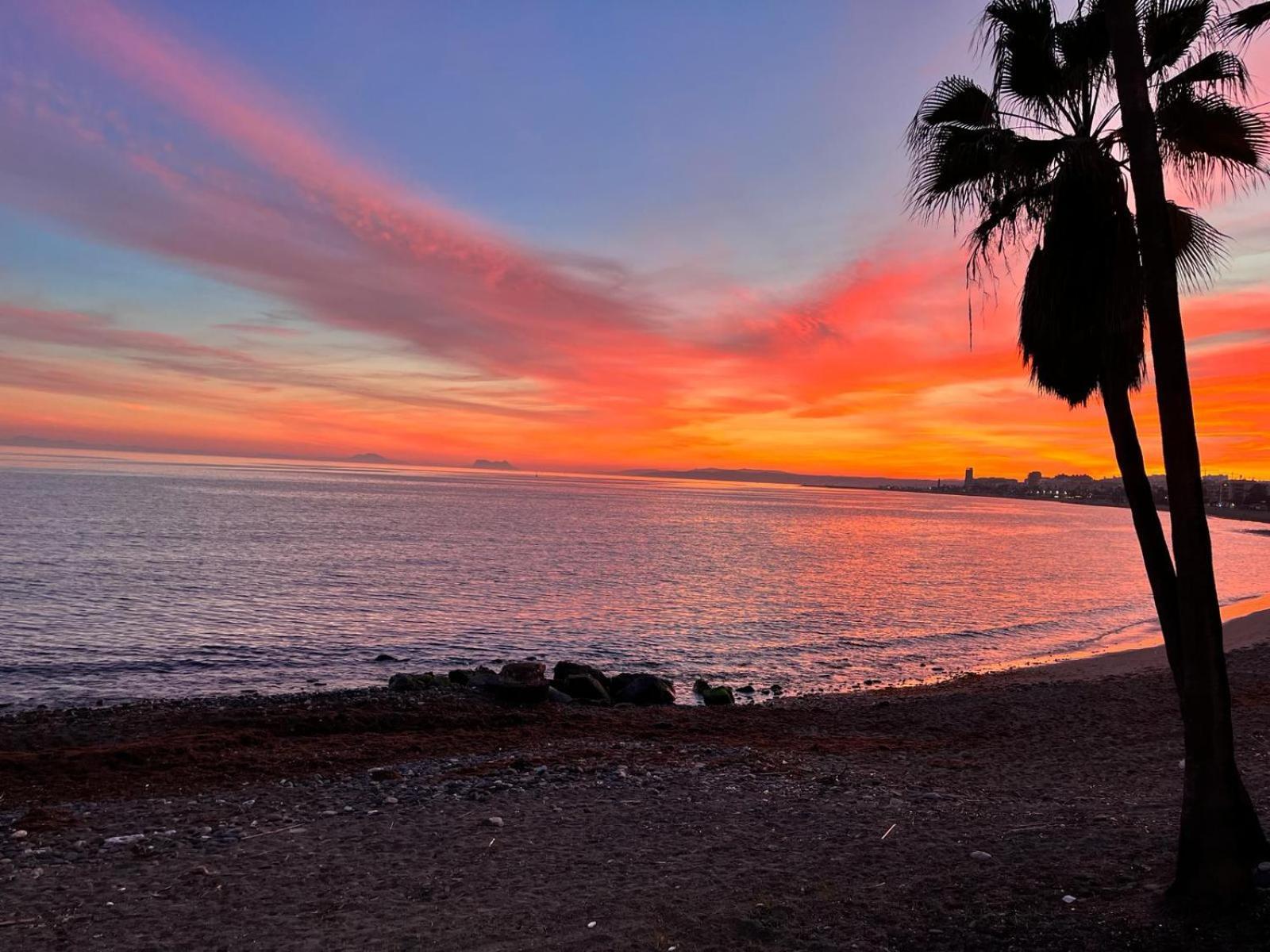 El Faro Vacaciones En Estepona Ngoại thất bức ảnh